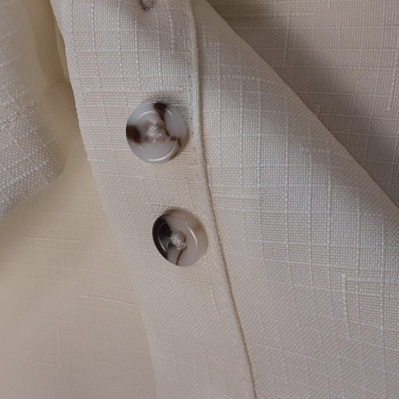 John Blair Men's Button Up Shirt Size XL Cream Colored - Picture 10 of 15